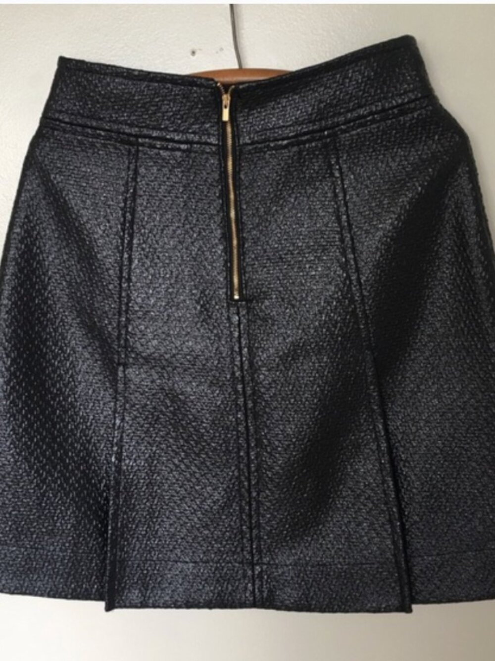 Banana Republic Textured Faux Leather Skirt Size 6 - Picture 4 of 5